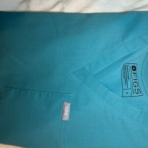 Figs Marine Scrub Top